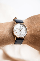 1968 Mechanical (Hand-Wound), Gold / White
