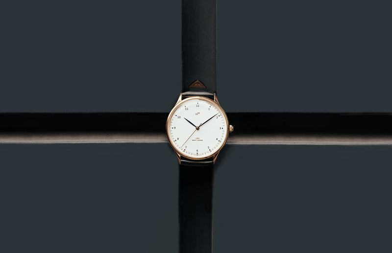 1969 Vintage, Gold / White – 39mm